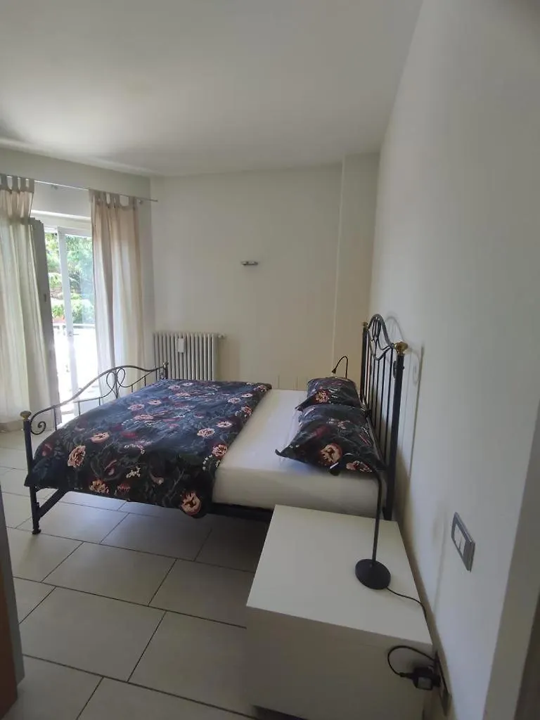 Bilocale Lago Di Garda Peschiera del Garda 0*,  Itália