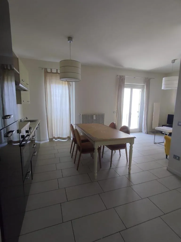 Apartment Bilocale Lago Di Garda Peschiera del Garda