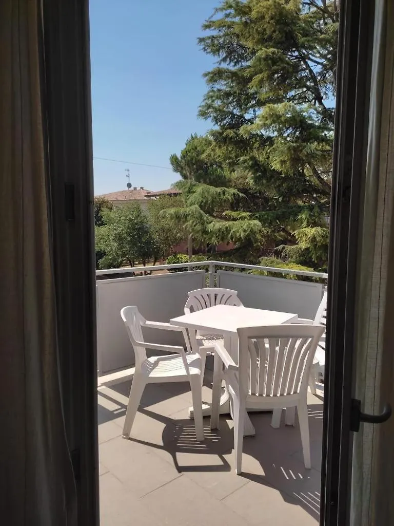Bilocale Lago Di Garda Peschiera del Garda Apartment